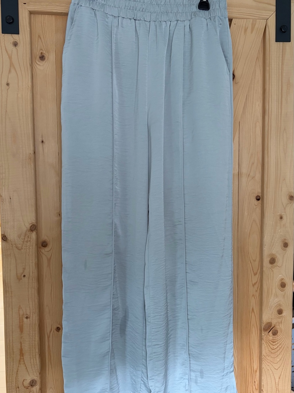Versatile flowy Wide-Leg Trousers with Side Pockets and anke slits